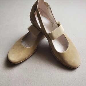 Grunland Tan Leather Mary Janes  EU 38/ US 7. 5 Made in Italy Hook & Loop Straps